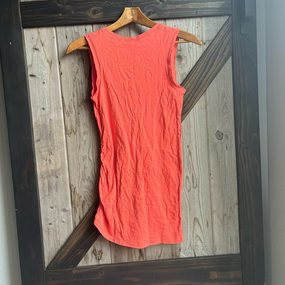 Yoga tank tops size medium - Picture 5 of 13